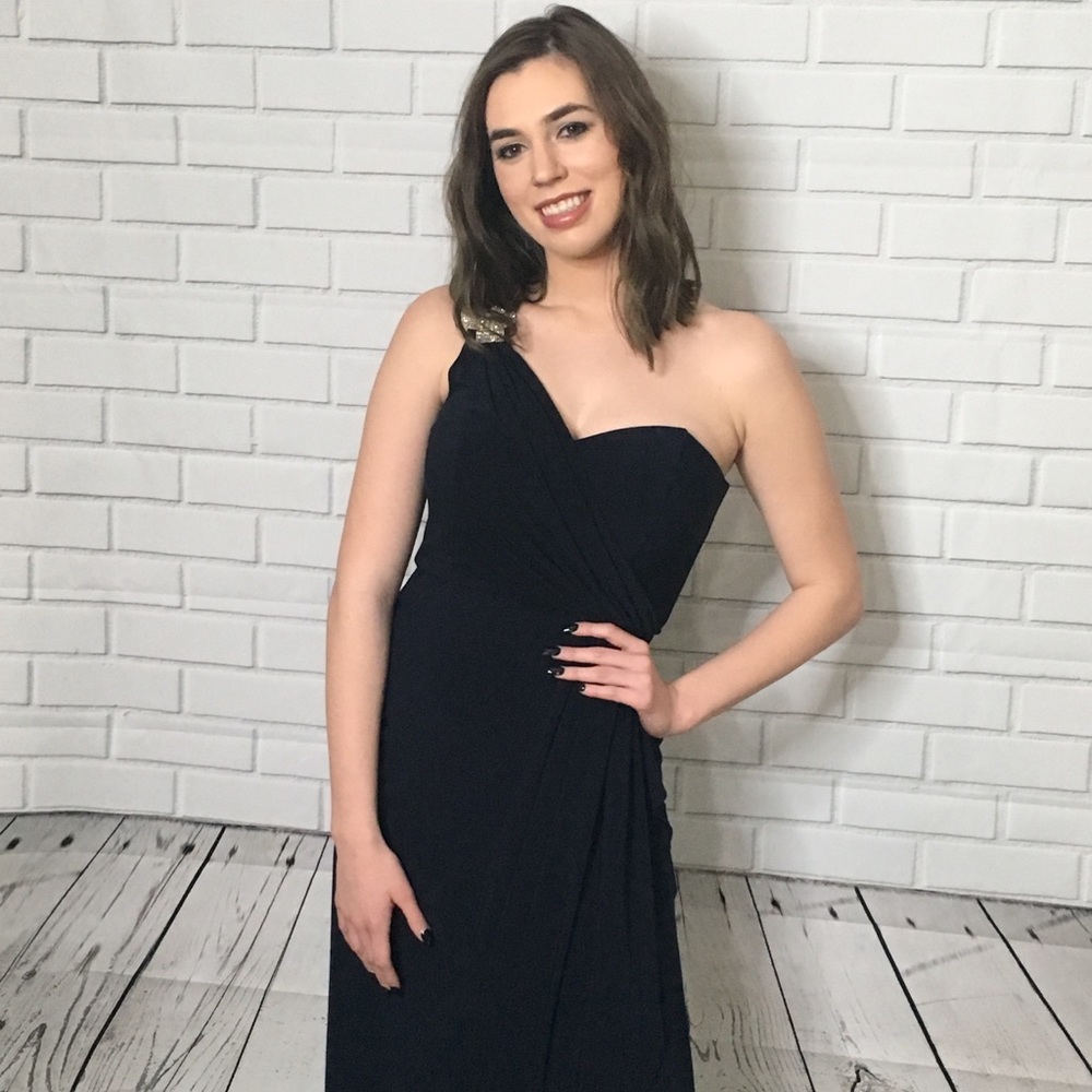 Xscape formal/ prom dress. Beautiful detail.